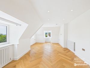 Living Room- click for photo gallery